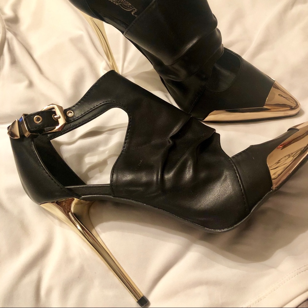 Black & Gold Wingtip Faux Leather Bootie